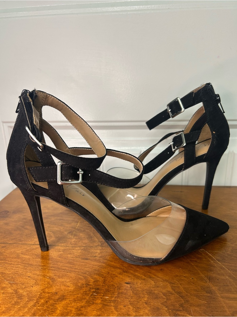 Wild Pair Black/Vinyl Strappy Pointed-Toe Stiletto Heels size 10
